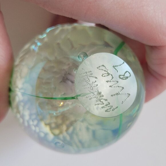 Mount St Helen's 87 Art Glass Egg Paperweight Green - Picture 6 of 7